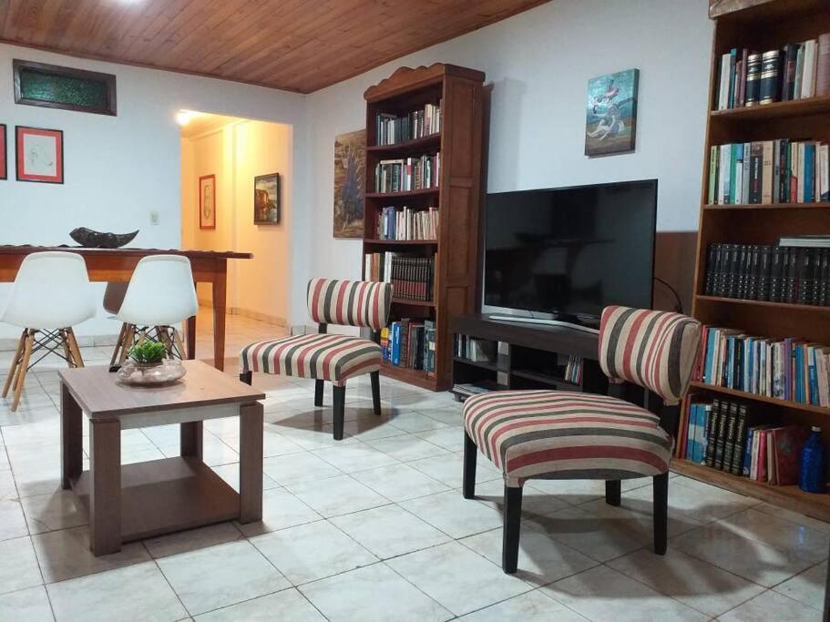Ferienwohnung Iguazu House Puerto Iguazú Exterior foto